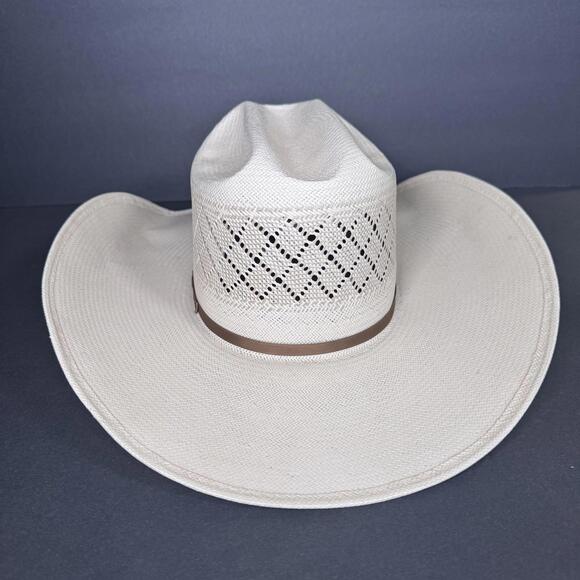 Other - Bigger Hats, Cowboy Hat Hollywood Ivory Size 7 1/8 Straw Hat